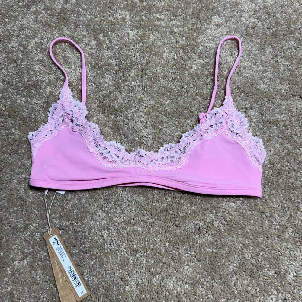 SKIMS Pink Lace-Trim Bralette - Picture 2 of 3